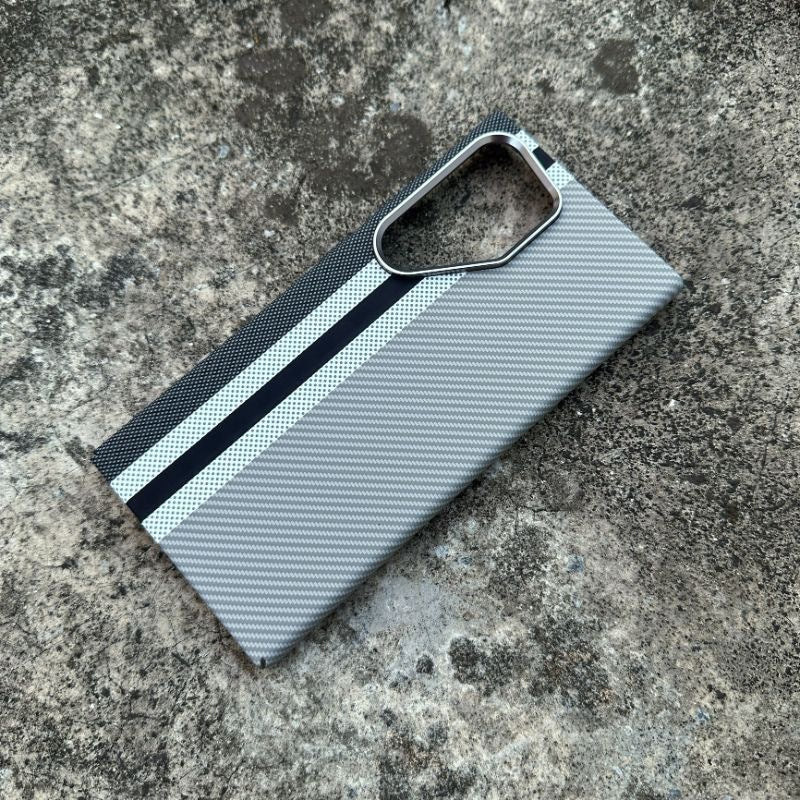 CarbonShield S25 Ultra – Ultra-Thin MagSafe Case with Carbon Fiber Texture