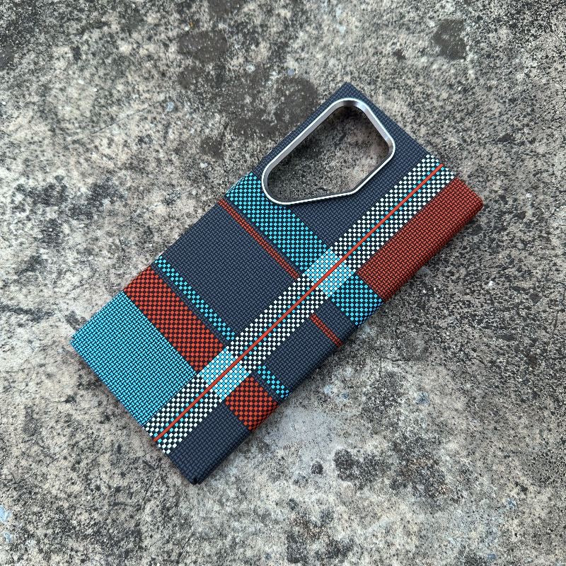 CarbonShield S25 Ultra – Ultra-Thin MagSafe Case with Carbon Fiber Texture