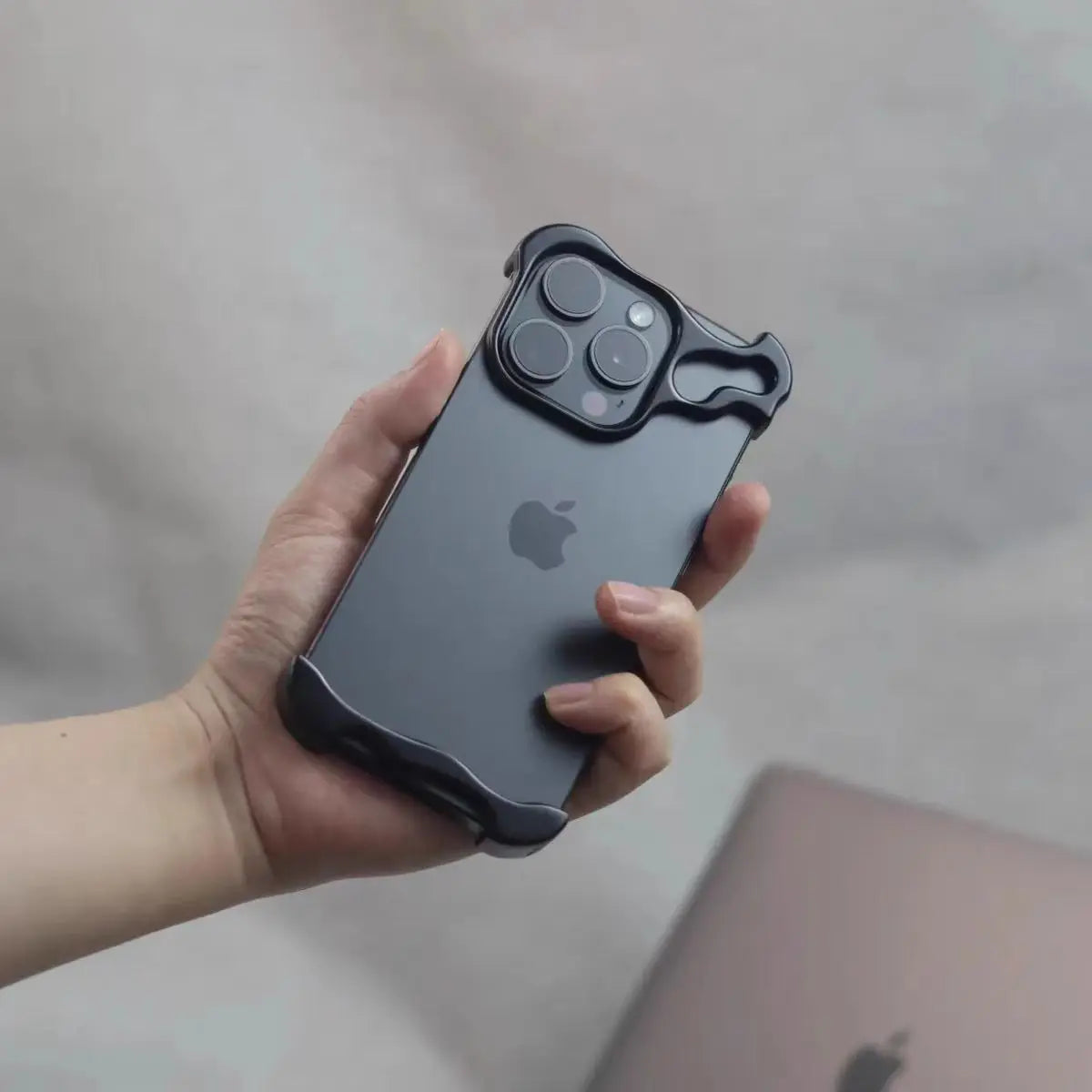 Aluminum iPhone 14-16 Pro Max - MagSafe & Camera Protection Case