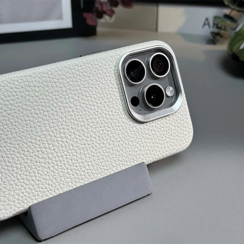Luxe MagSafe iPhone 16, 15 Slim Leathe Design Case