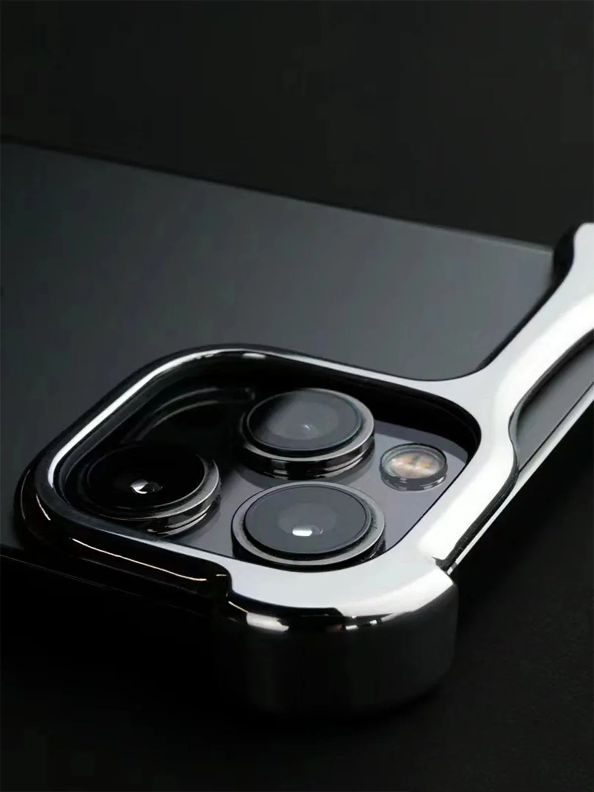 Aluminum iPhone 14-16 Pro Max - MagSafe & Camera Protection Case